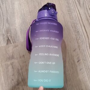 Giotto Motivational 128 Ounces Water Bottle